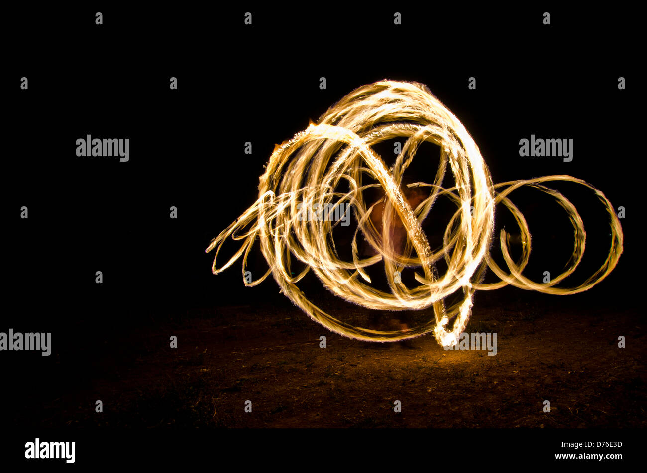 glühende Funken Spiralen Stockfoto
