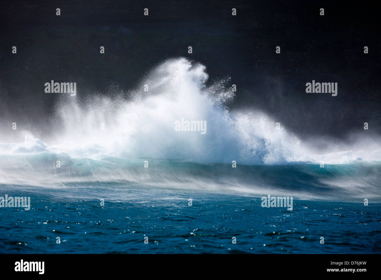 Anstieg von Wellen, Indischer Ozean, Wild Coast, Südafrika Stockfoto