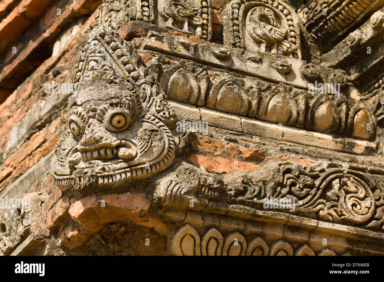 Beängstigend Wand Carving - Tayokepyay-Tempel in Bagan, Myanmar 2 Stockfoto