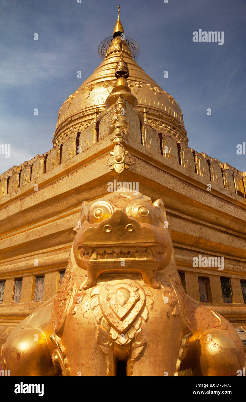 Die große Stupa in der Shwezigon Pagode, Bagan Myanmar 2 Stockfoto