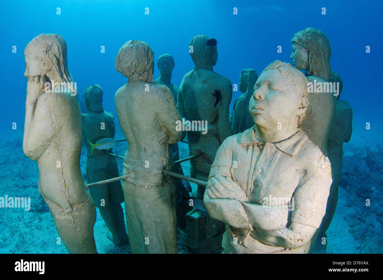 Mexiko-Cancun-Skulpturen auf dem unteren Meer in Cancun Unterwasser-Museum im karibischen Meer Stockfoto