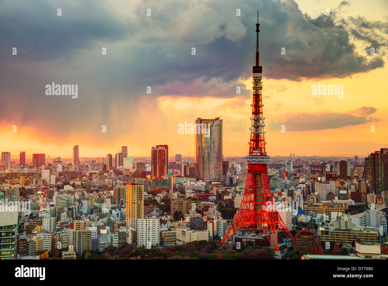 Skyline von Tokyo, Japan im Tokyo Tower. Stockfoto