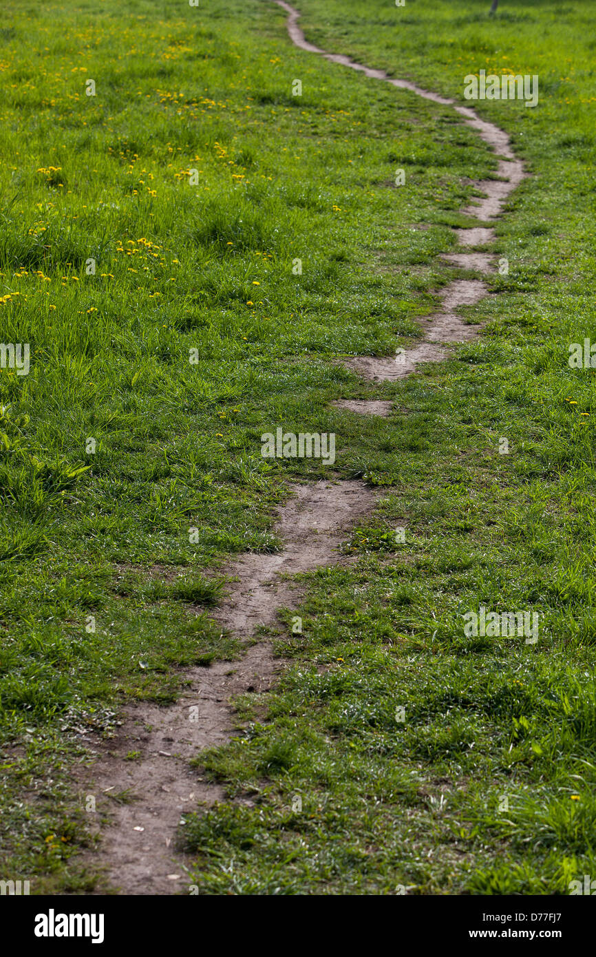 Fußweg in die Landschaft Tschechien Stockfoto