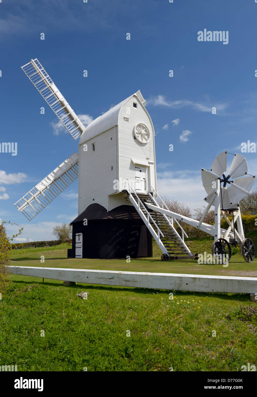 Jill Windmühle auf der South Downs über dem Dorf Clayton, East Sussex, Großbritannien Stockfoto