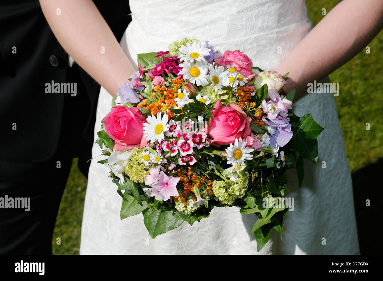 Essen, Deutschland, hält eine Braut ein Brautstrauß, Hochzeit Foto-Symbol Stockfoto