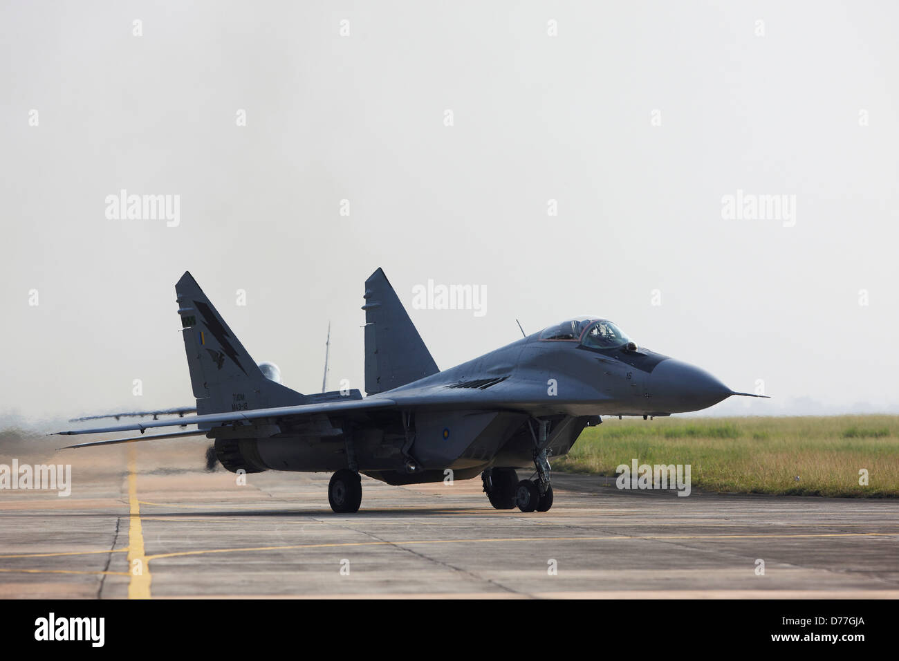 Malaysia Kuantan Air Base Königliche malaysische Luftwaffe Mig-29 Fulcrum Vorbereitung auf starten Stockfoto