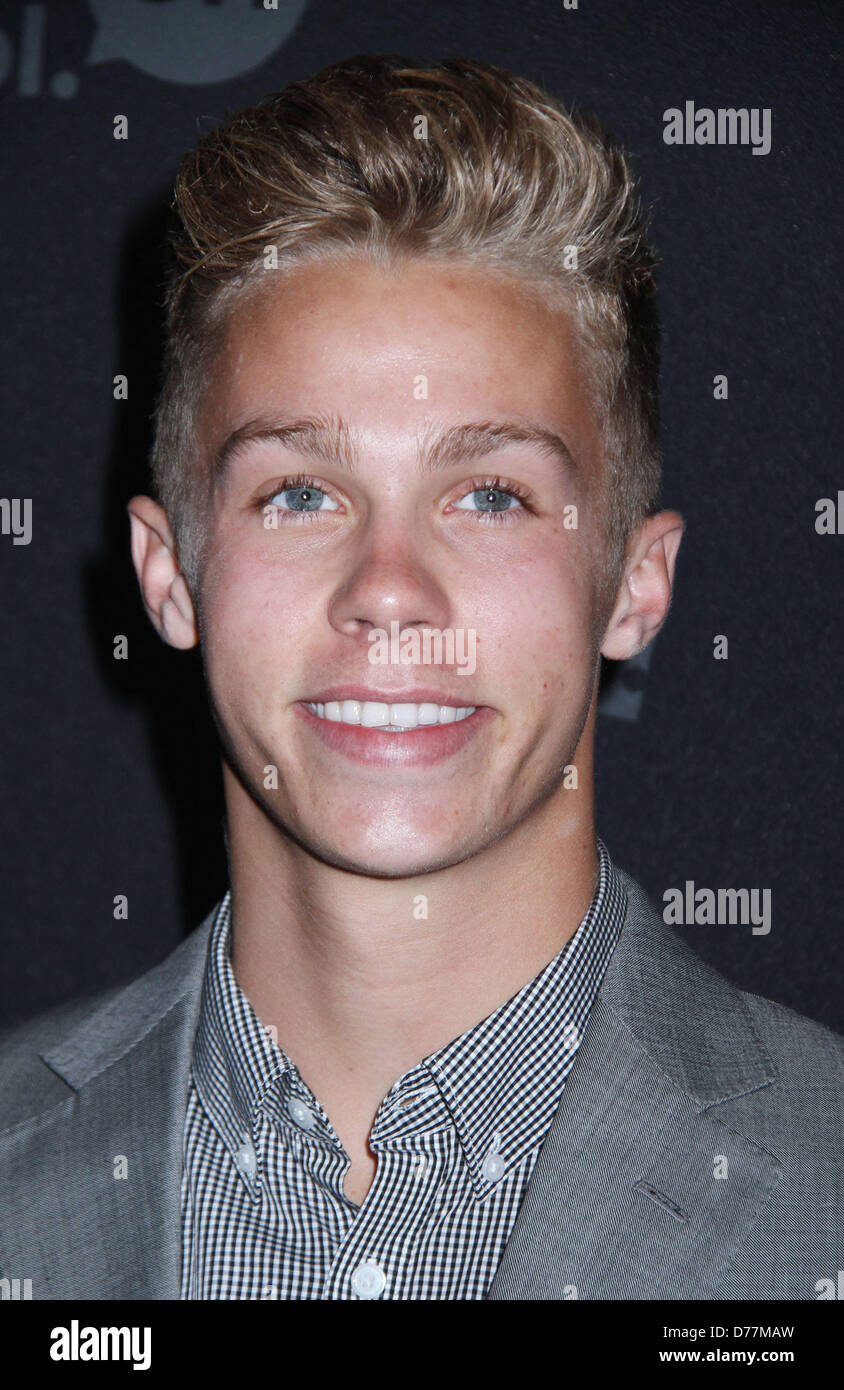 New York, Vereinigte Staaten 30. April 2013. DYLAN KWASNIEWSKI, NASCARÃ•s jüngste gewinnen driver.attends die neue Webserie bei AOL Newfront Präsentation bei Moynihan Station geführt (Bild Kredit: Kredit: Nancy Kaszerman/ZUMAPRESS.com/Alamy Live-Nachrichten) Stockfoto