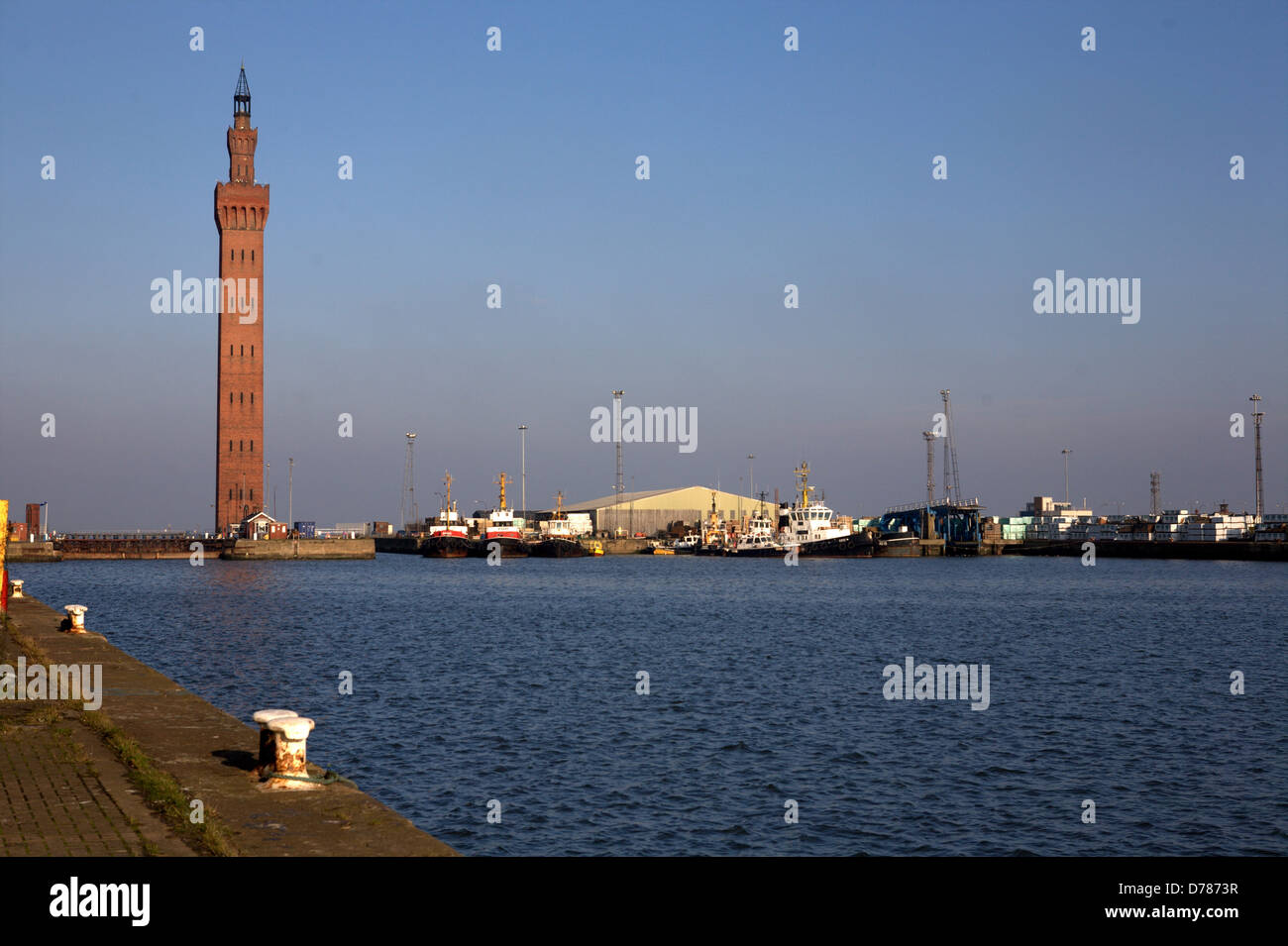 Grimsby Dock Tower ist ein Hydrospeicher-Turm und ein maritimes Wahrzeichen in Grimsby, North East Lincolnshire, England. Stockfoto