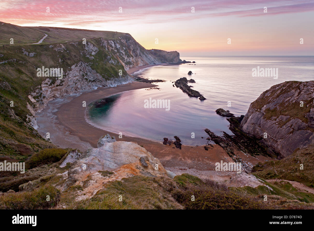 Man O' War Bucht in St. Oswald Bay in der Nähe von Durdle Door auf der World Heritage Coast in Dorset, England. Stockfoto