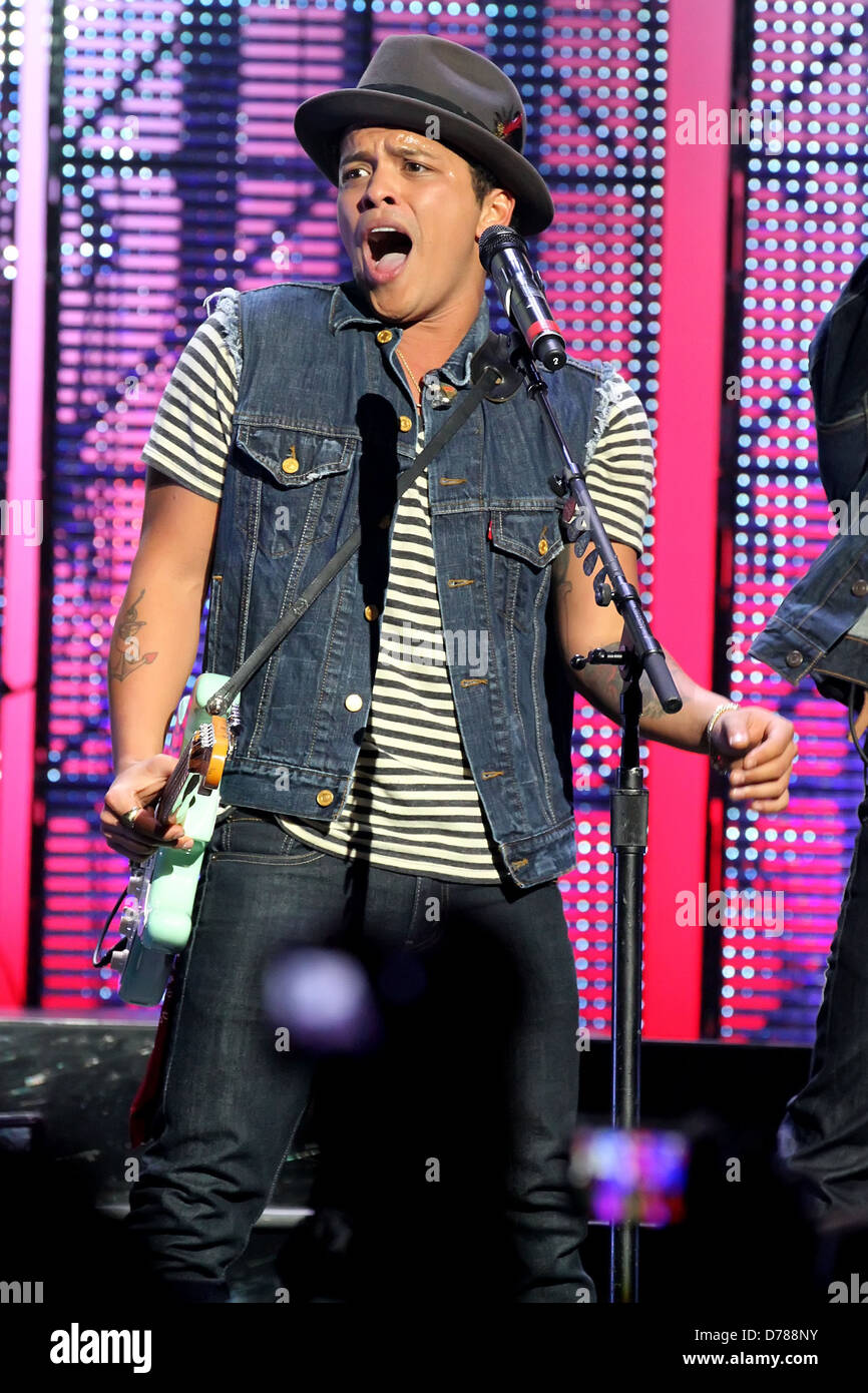 Bruno Mars die live in der Pearl-Theater innen das Palms Hotel and Casino Las Vegas, Nevada - 16.06.11 Stockfoto