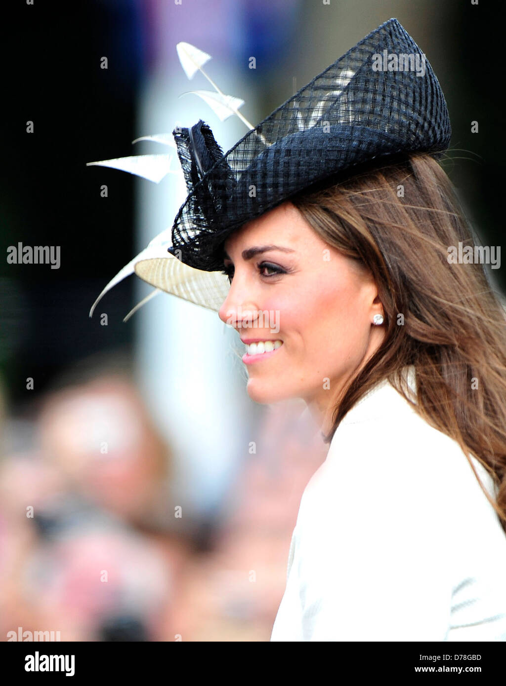 Catherine Middleton, Herzogin von Cambridge Trooping The Colour, offizieller Geburtstag der Queen zu feiern statt, in der Mall Stockfoto