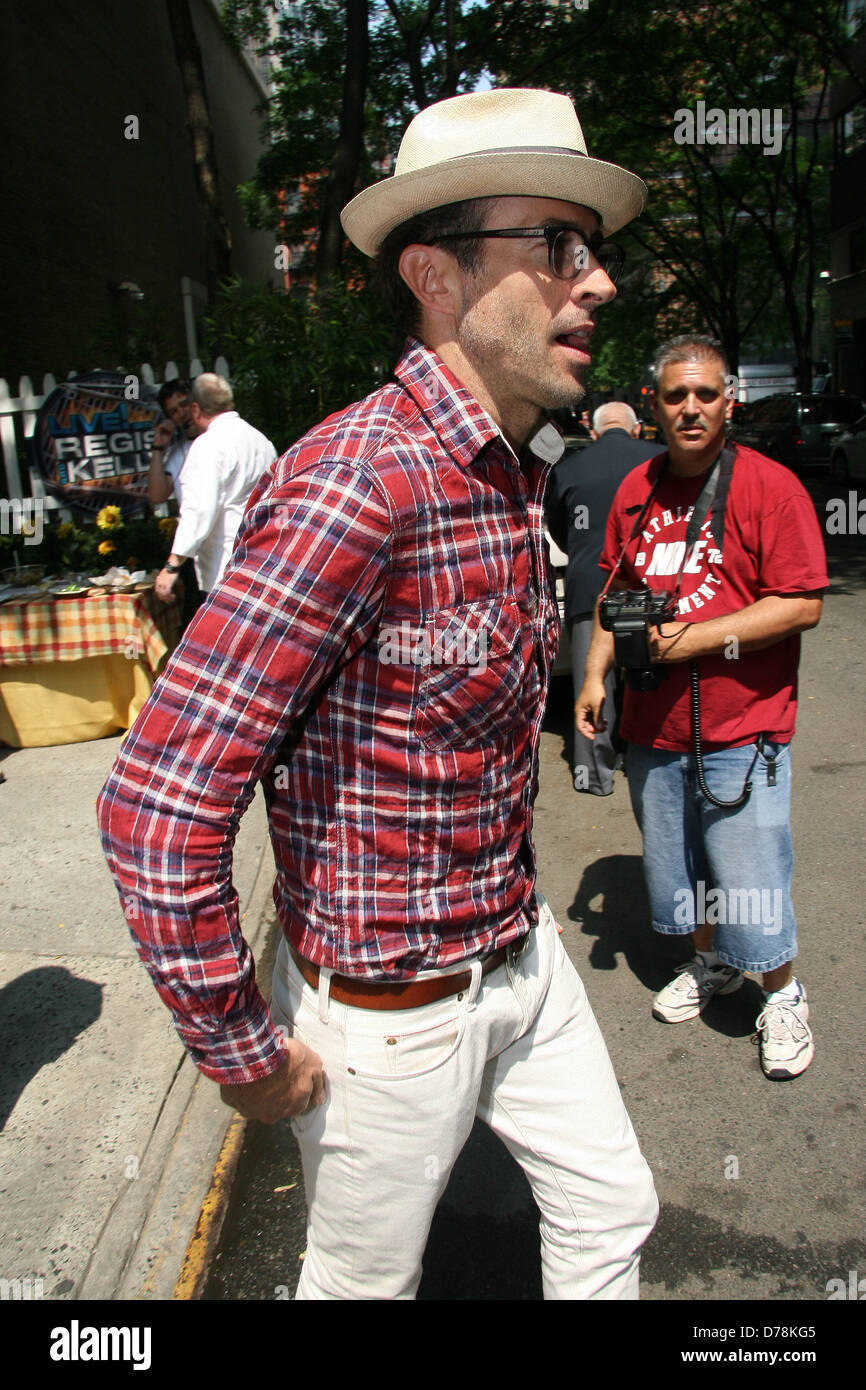 Jason Lee verlässt ABC Studios nach erscheinen keine "Live with Regis and Kelly" zeigen New York City, USA-09.06.11 Stockfoto