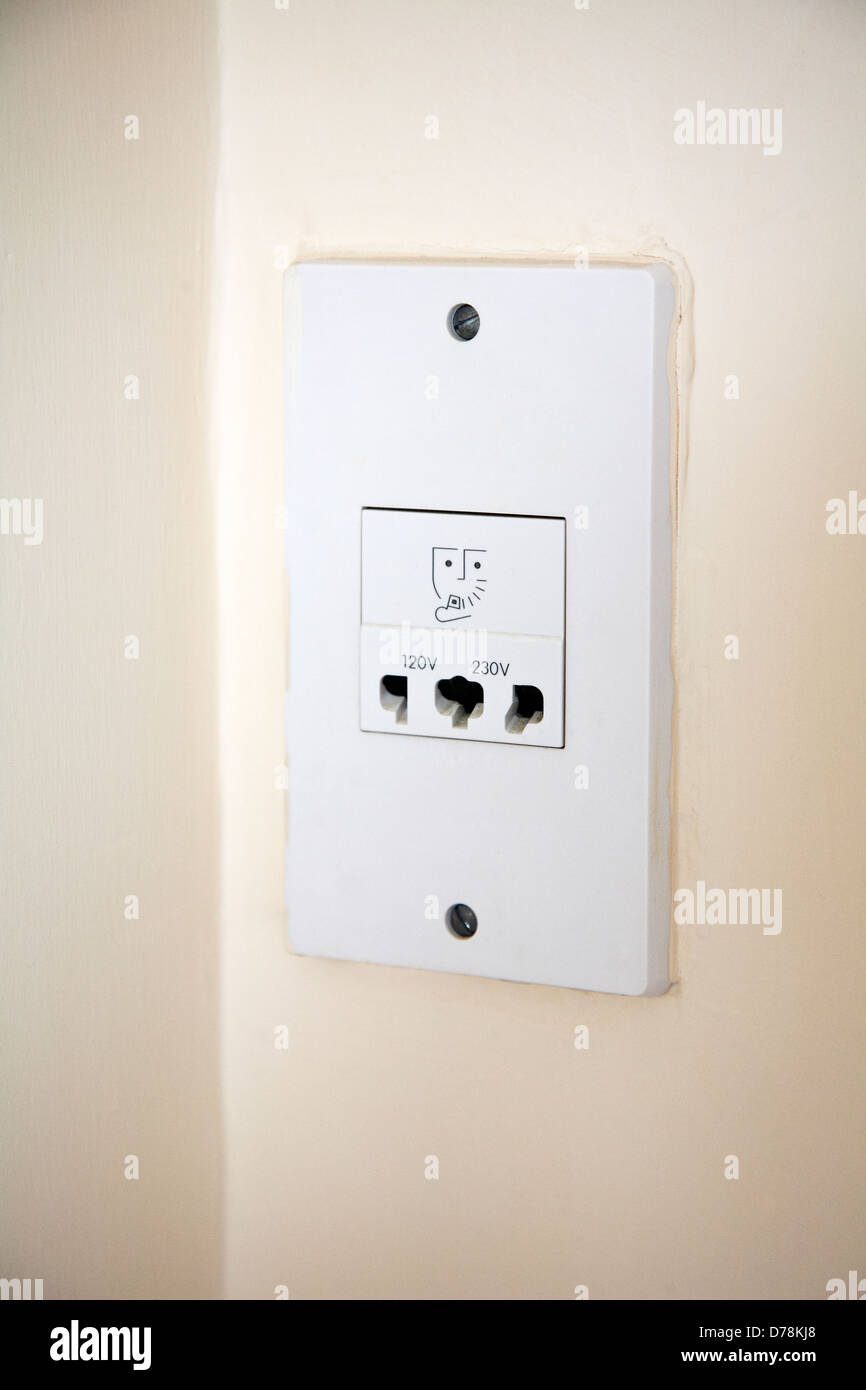 Rasierer steckdose Fotos und Bildmaterial in hoher Auflösung Alamy