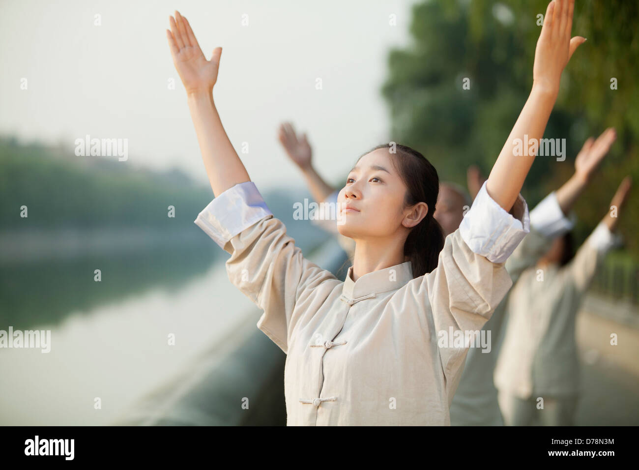Chinesen praktizieren Tai Ji Stockfoto