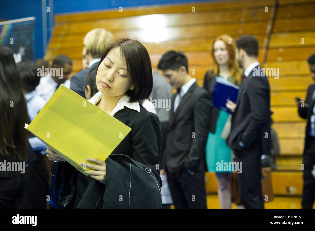 Arbeitssuchende zu besuchen, ein Praktikum und Jobmesse an der Pace University in New York Stockfoto