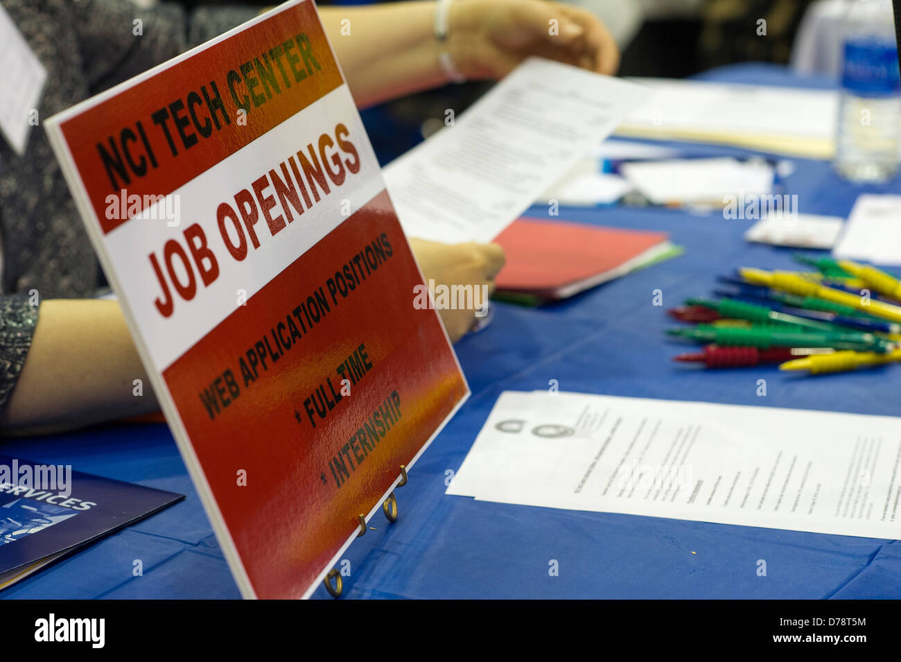 Arbeitssuchende zu besuchen, ein Praktikum und Jobmesse an der Pace University in New York Stockfoto