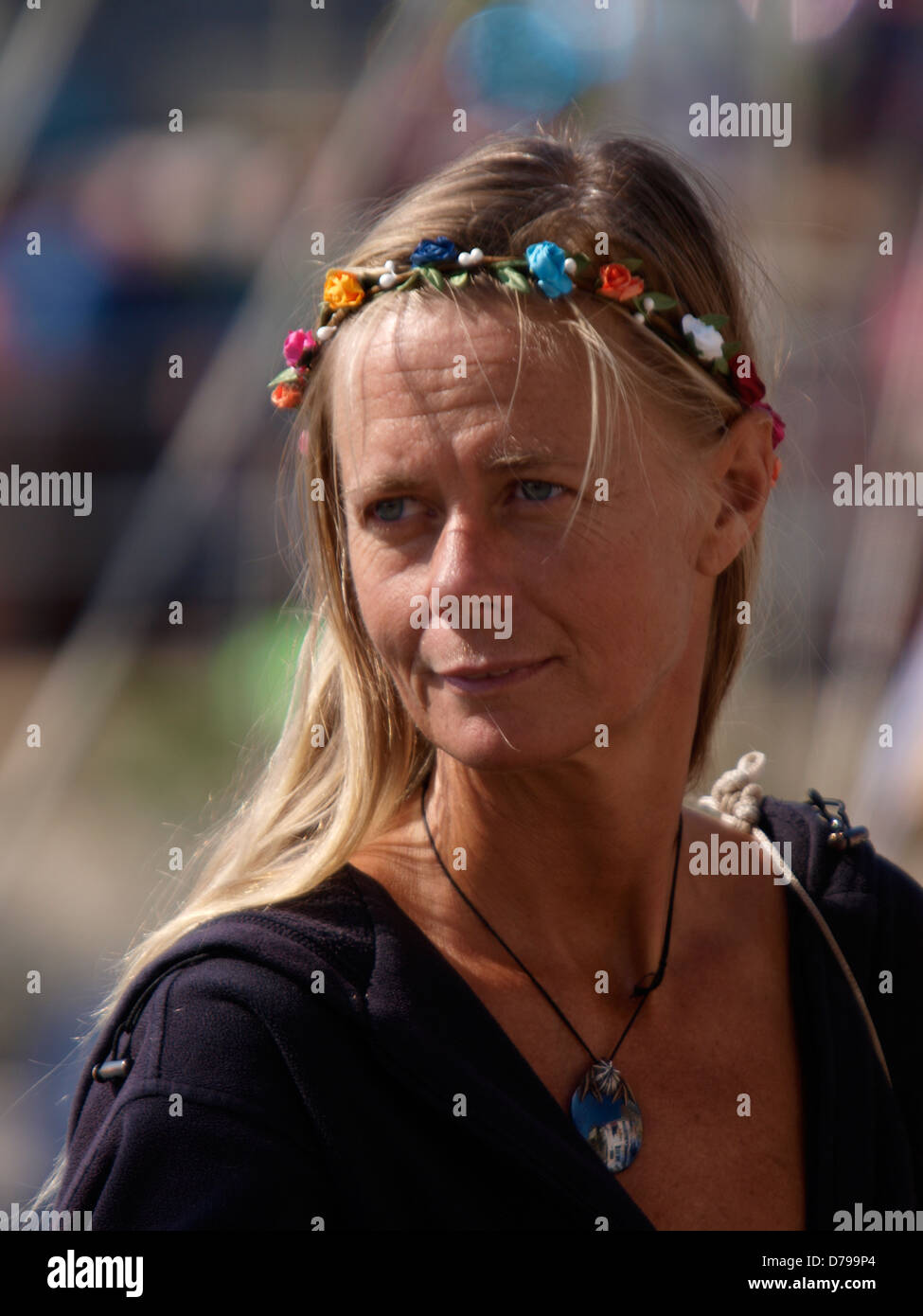 Im mittleren Alter Hippie Frau, UK 2013 Stockfoto