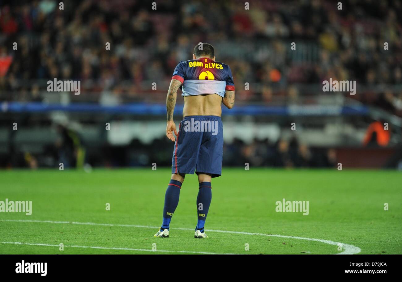 Barcelonas Daniel Alves reagiert nach der UEFA Champions League-Halbfinale zweite Bein Fußballspiel zwischen FC Barcelona und dem FC Bayern München im Camp Nou in Barcelona, Spanien, 1. Mai 2013. Foto: Andreas Gebert/Dpa +++(c) Dpa - Bildfunk +++ Stockfoto