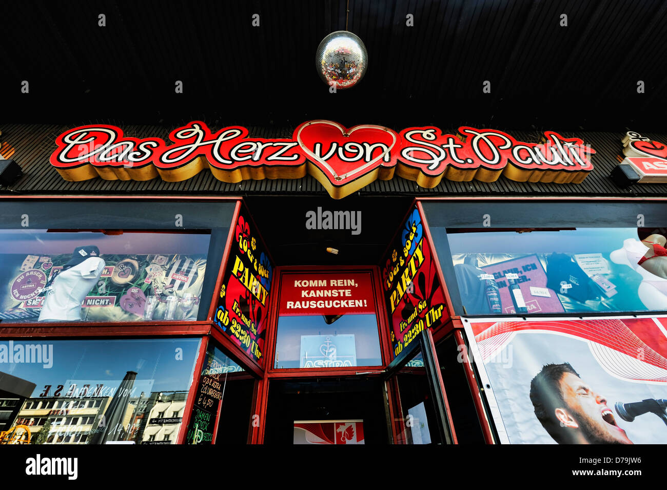 Reeperbahn Bar Hamburg Stockfotos Und Bilder Kaufen Alamy