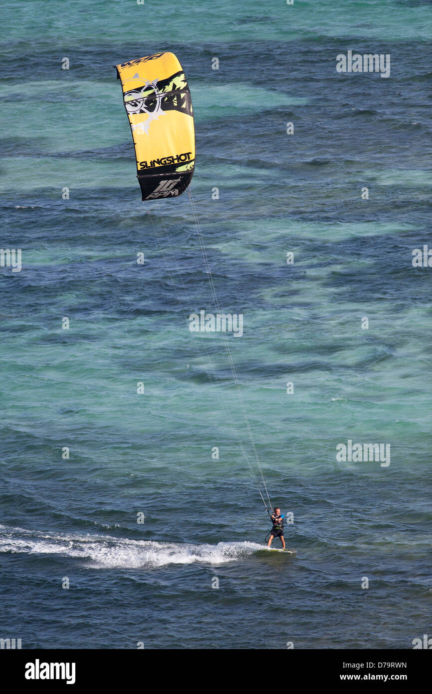 Kiteboarder auf Balabag Beach in Boracay, Philippinen Stockfoto