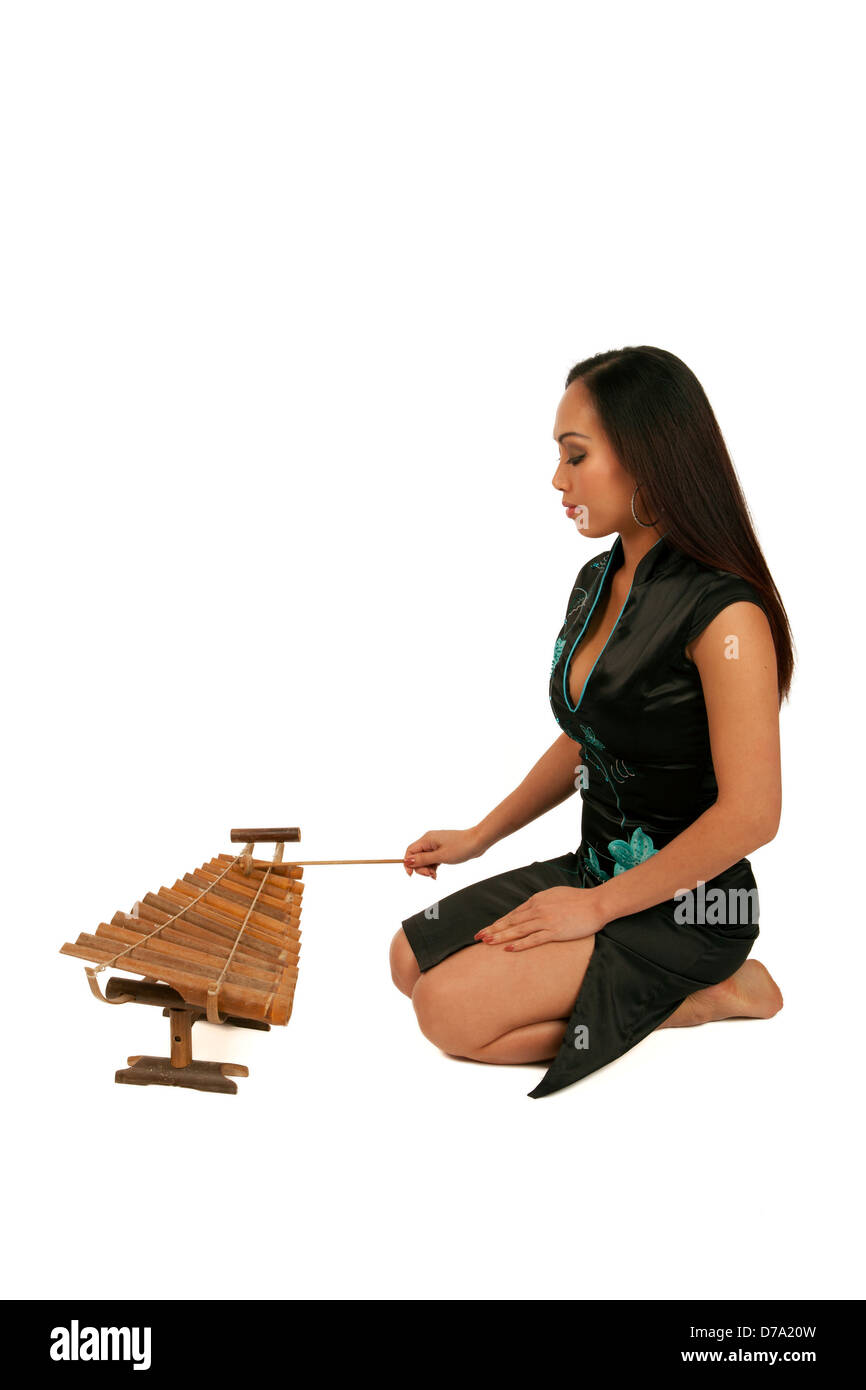 Bambus-Xylophon, Asien. Asiatische Musik und Musiker Stockfotografie - Alamy