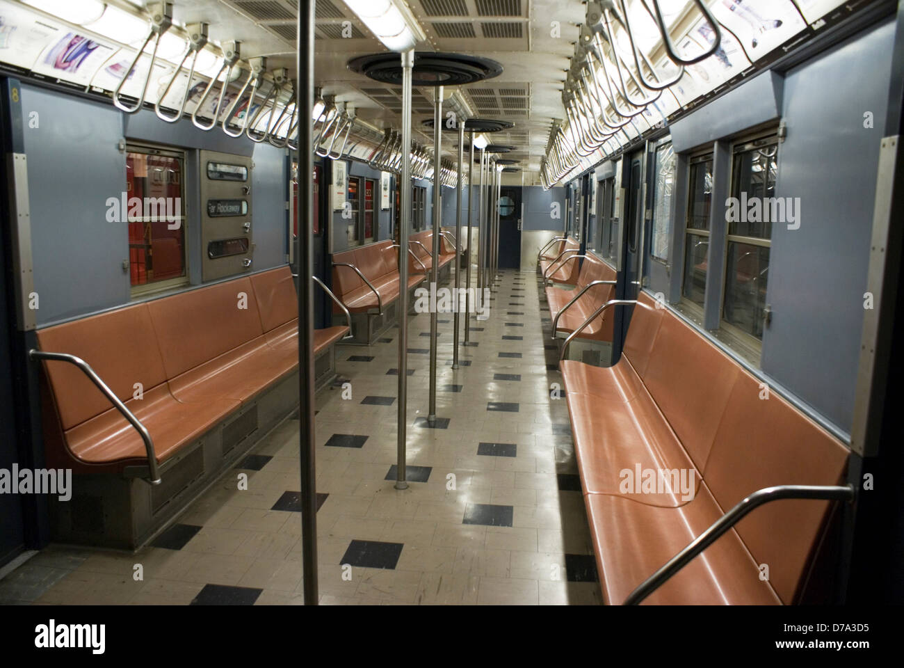 USA New York City Brooklyn New York Transit Museum Innenraum R30-Typ u-Bahn Stockfoto