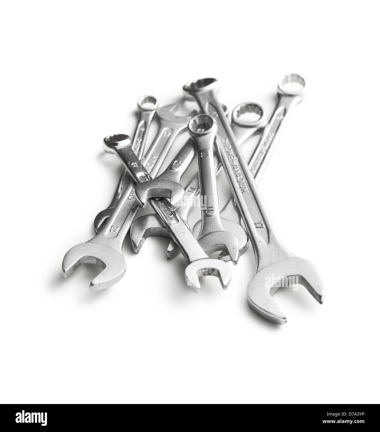 Chrom-Schraubenschlüssel auf weißem Hintergrund Stockfoto