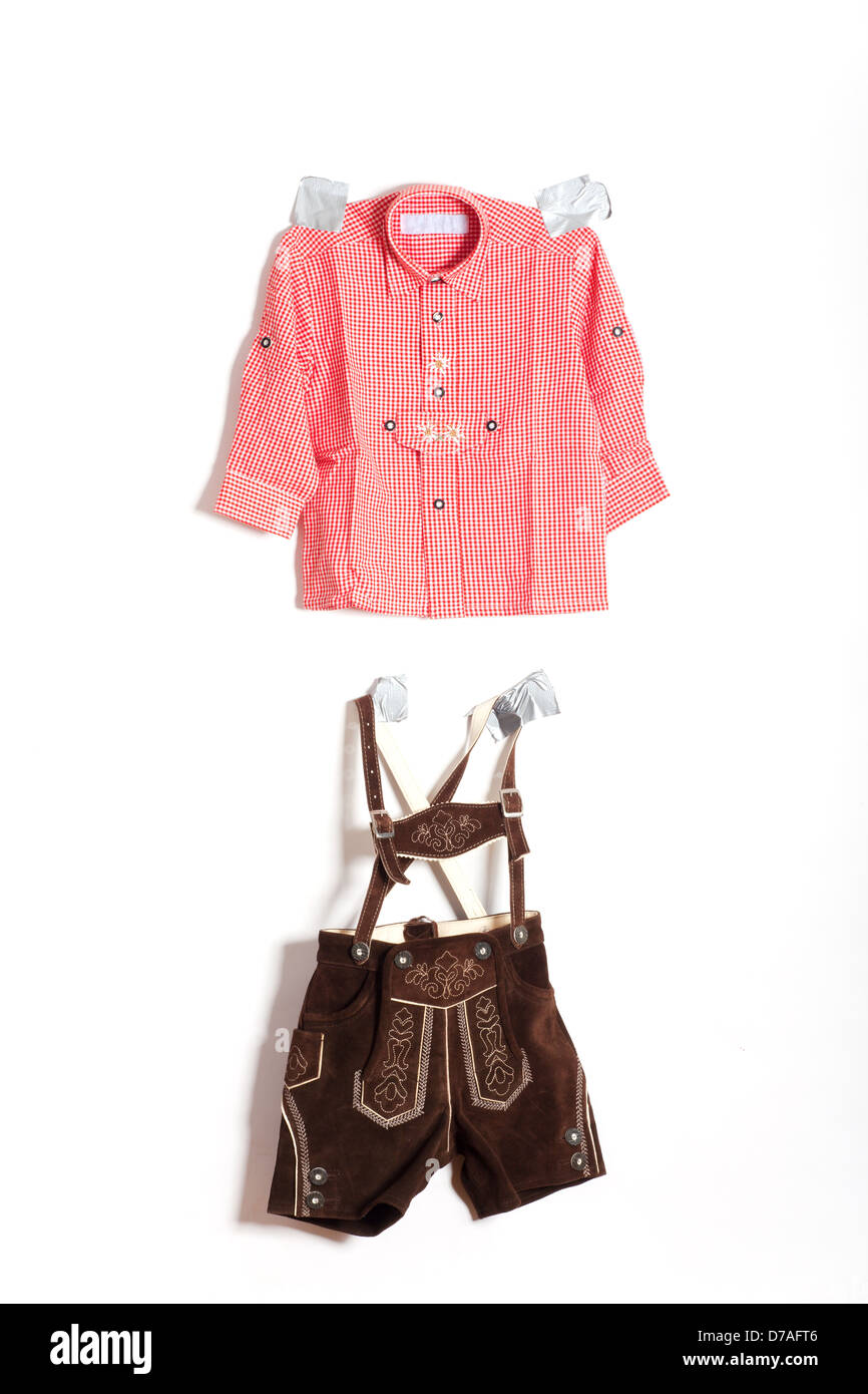 Bayrischer Tracht fixiert an der Wand Stockfoto