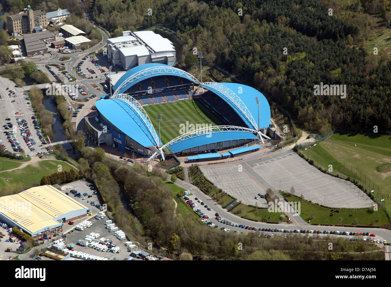 Luftbild von der John Smith Stadion ehemals Galpharm Stadium in Huddersfield Stockfoto