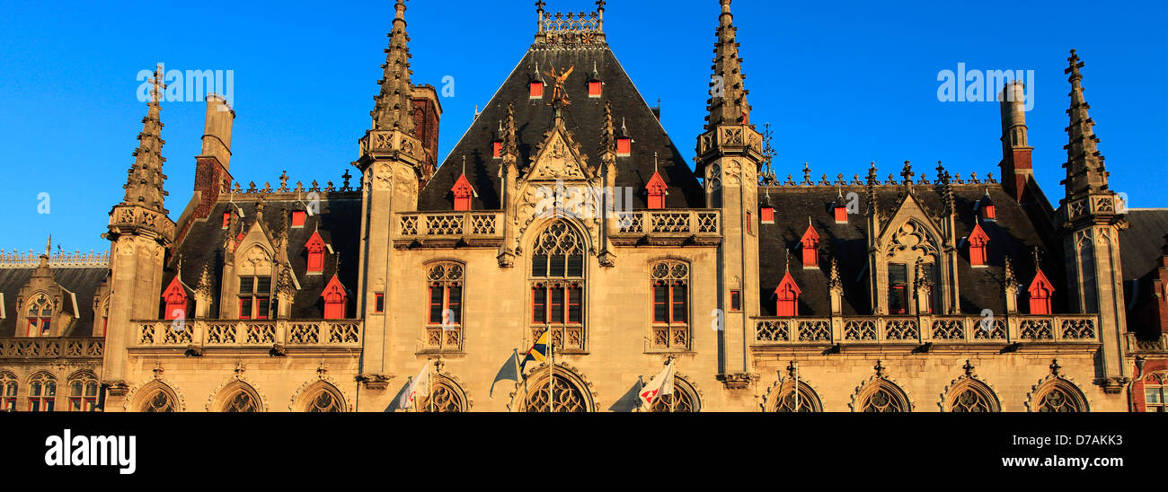 Exterieur des Provincial Gerichtsgebäudes, Marktplatz, Stadt Brügge, West-Flandern in der belgischen Region Flandern. Stockfoto