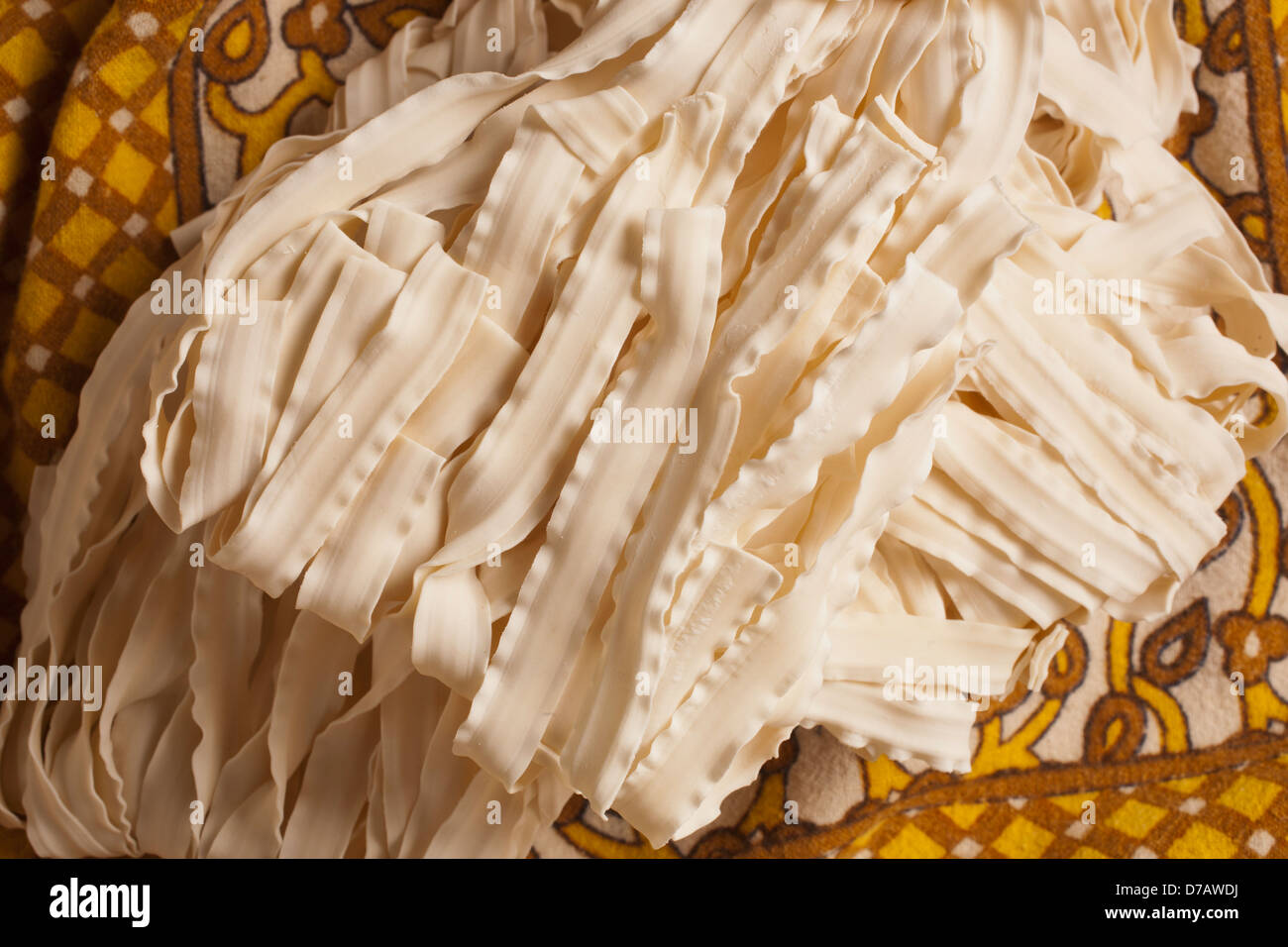 trockenen weiten chinesischen Nudeln Stockfoto