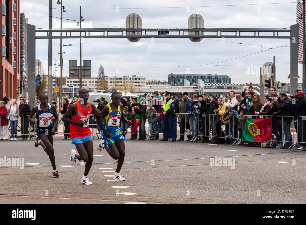 Drei Marathonläufer in Rotterdam, Niederlande Stockfoto Drei Marathonläufer in Rotterdam, Niederlande Stockfoto
