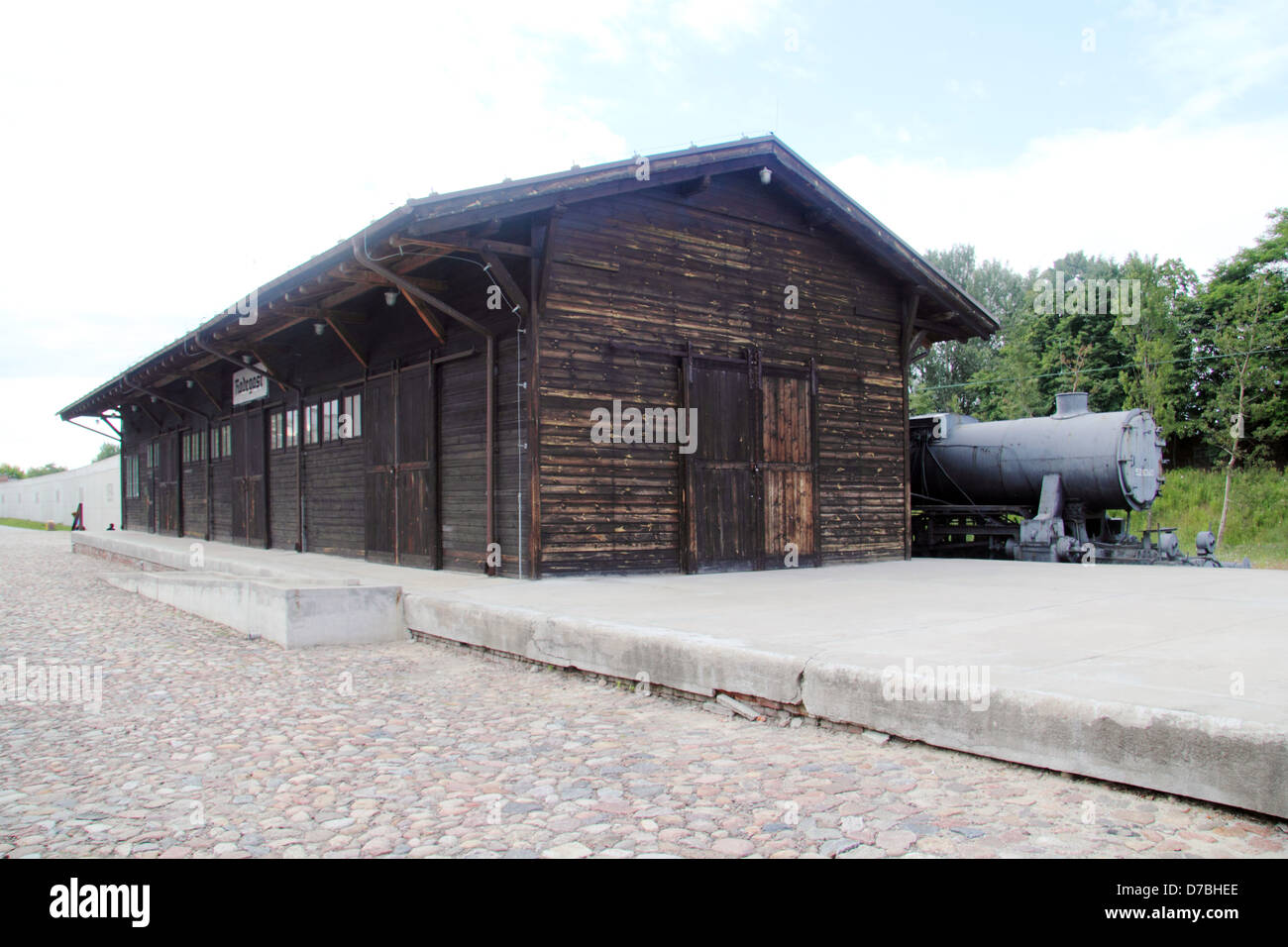 Versand-Plattform bei Radegast Bahnhof in der Nähe von Lodz aus wo Juden zum Tod während des Holocaust, Polen geschickt wurden Stockfoto