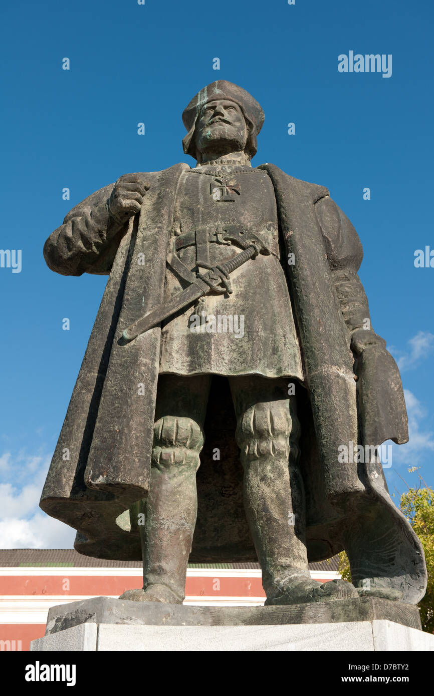 Statue von Vasco da Gama vor dem Palast-Museum, Ilha do Mocambique, Mosambik Stockfoto