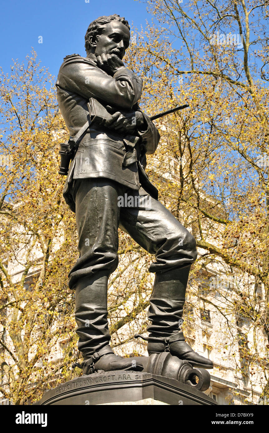 London, England, Großbritannien. Statue (1888: Hamo Thornycroft) des Generalmajors Charles G. Gordon - 'Gordon von Khartum' (1833-85) Stockfoto