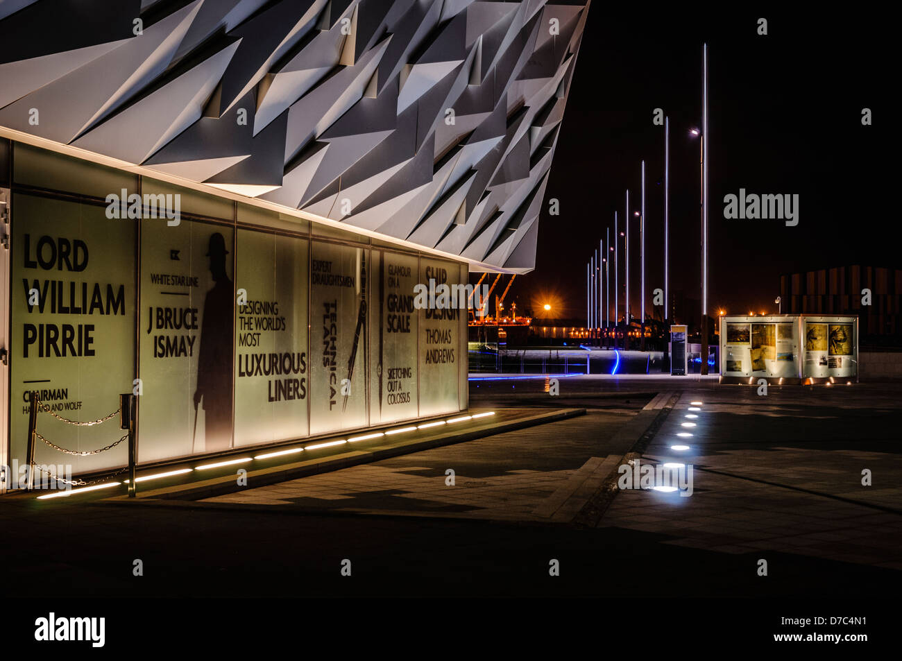Titanic-Gebäude, Belfast, in der Nacht Stockfoto