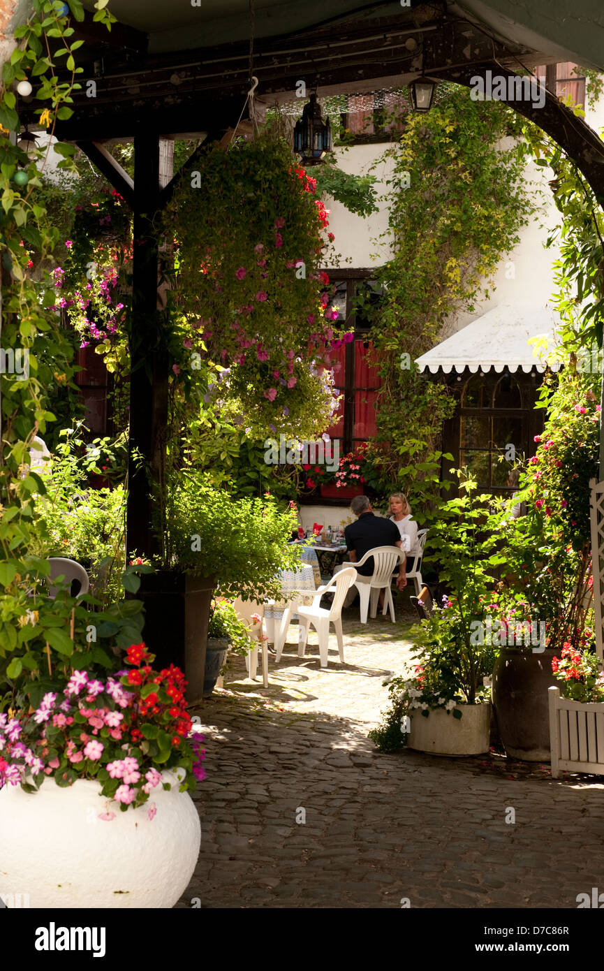 Schöne rustikale französische Dorf Garten Montreuil Frankreich Europa EU Stockfoto