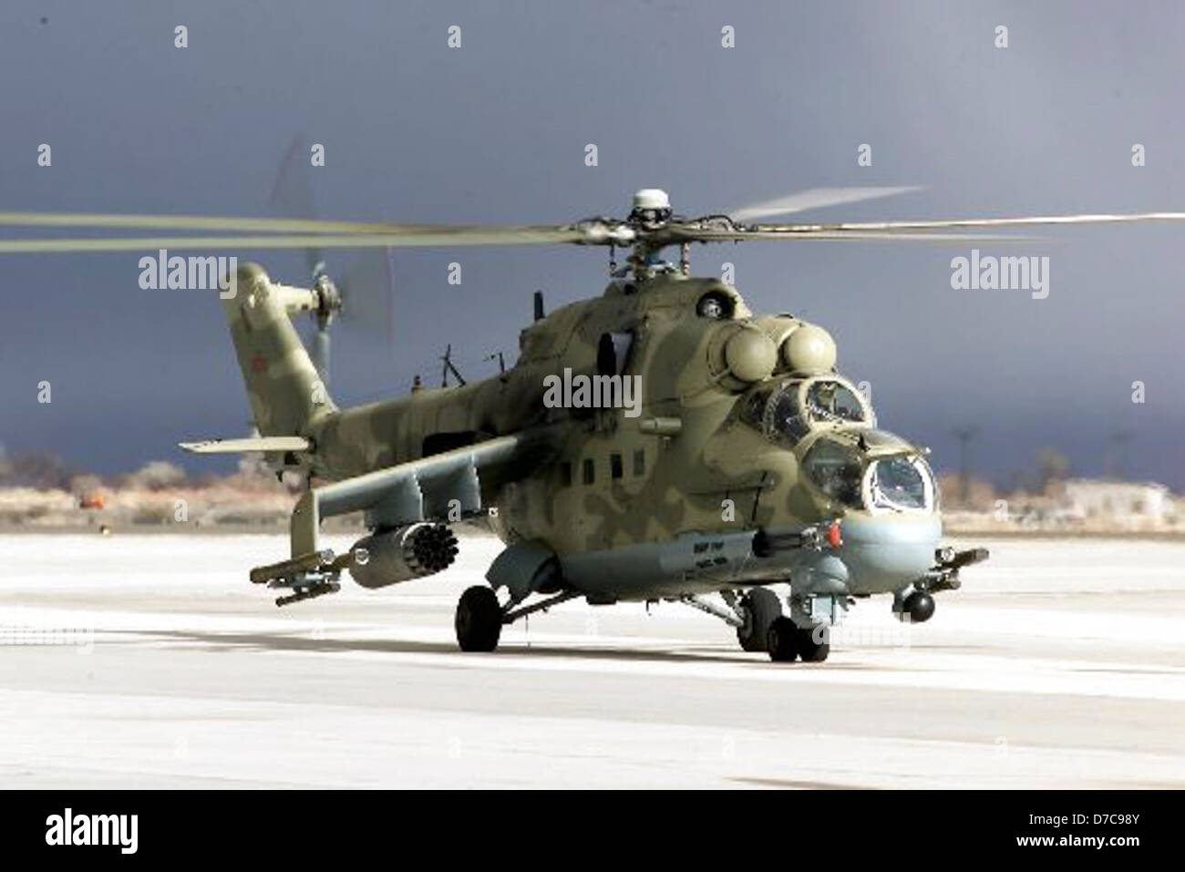 Mil: Mi-24: Hind Stockfoto