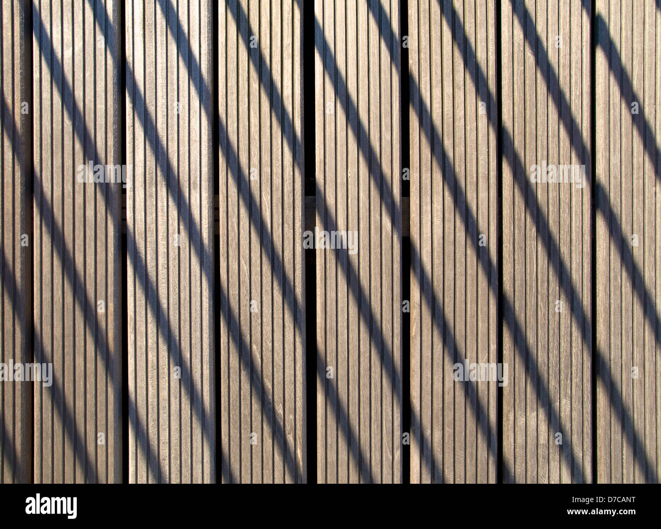 Full-Frame von einem Muster Holzboden mit Schatten. Stockfoto