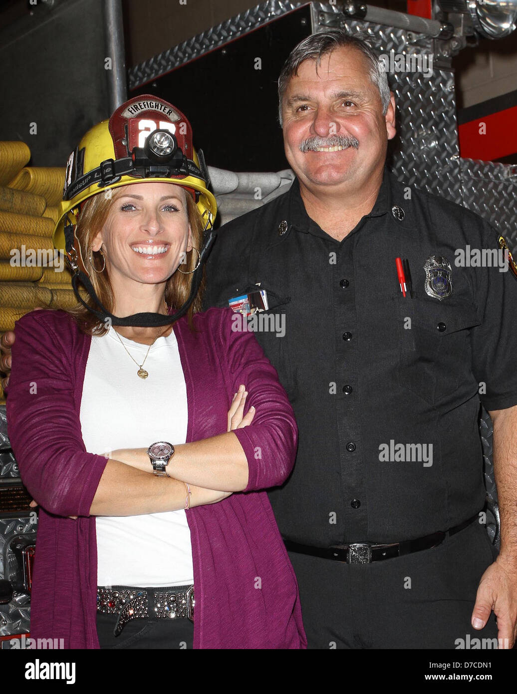 Marlee Matlin LAFD Feuer Kapitän Handelskammer 17. jährliche Polizei und Feuer BBQ statt am Hollywood LAPD und Feuer Stockfoto