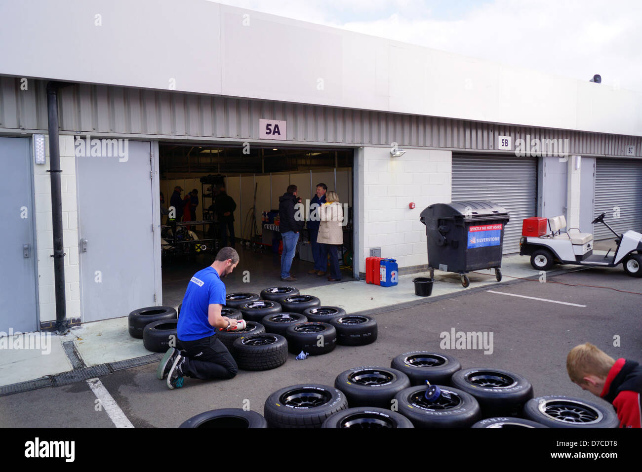F4 (Formel 4) Auto in Silverstone im Vereinigten Königreich Apr 2013 Stockfoto