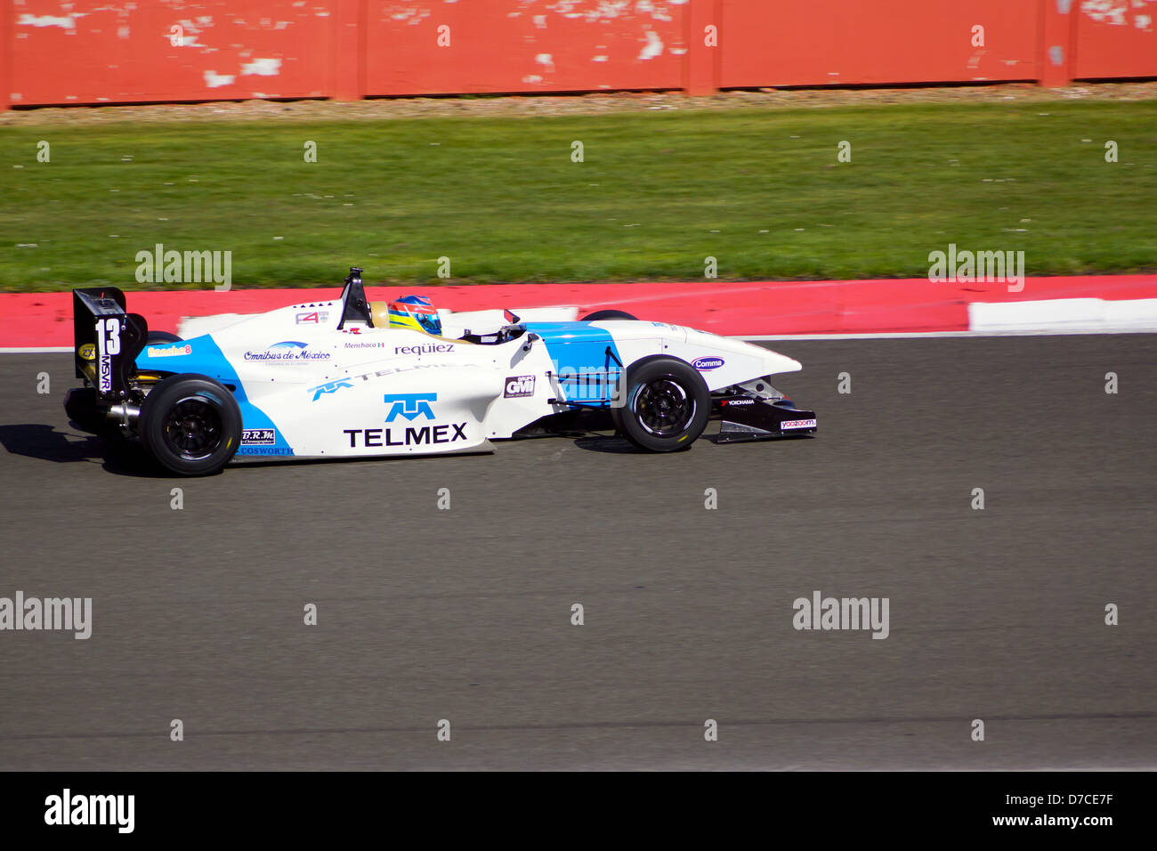 F4 (Formel 4) Auto in Silverstone im Vereinigten Königreich Apr 2013 Stockfoto