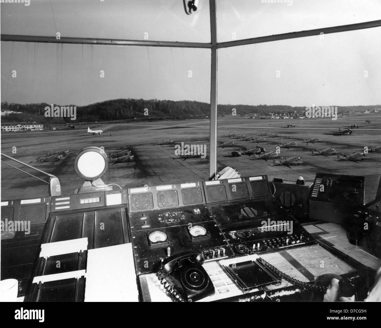 NAS Whidbey Island im Bundesstaat Washington war eine wichtige militärische Einrichtung in den frühen 1950er Jahren Sie spielte eine wichtige Rolle in der Marineflugzeuge und diente während der Ära des Kalten Krieges als Basis für verschiedene Flugzeuge. Stockfoto