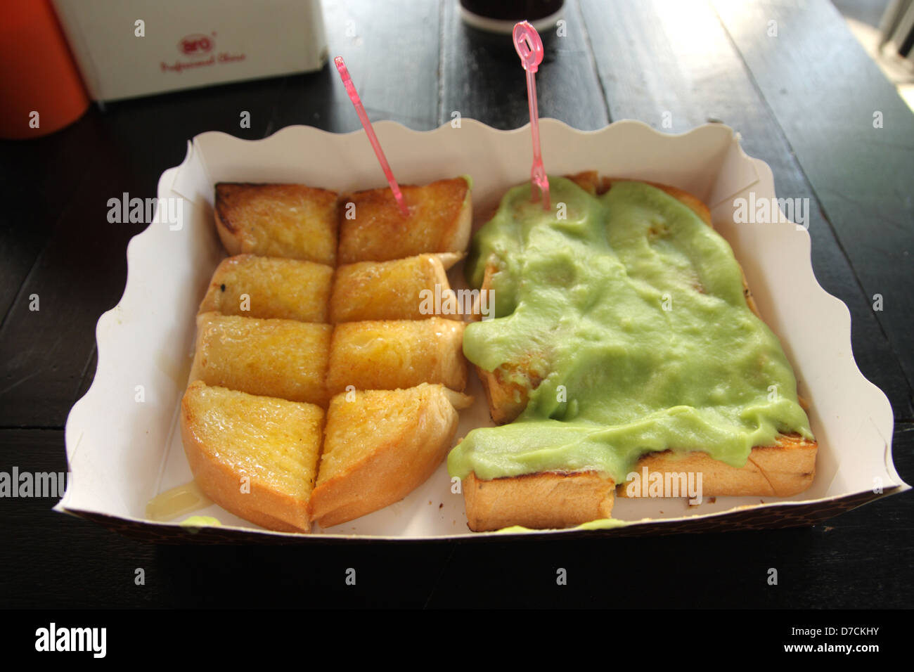 Toastbrot mit Butler und Pandan-Creme Stockfoto