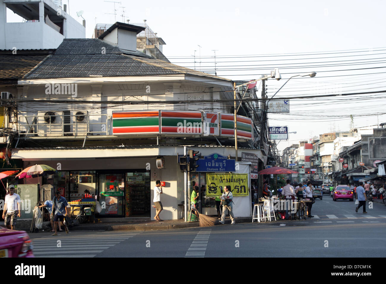 7/11 Shop in Bangkoks Chinatown, Thailand Stockfoto