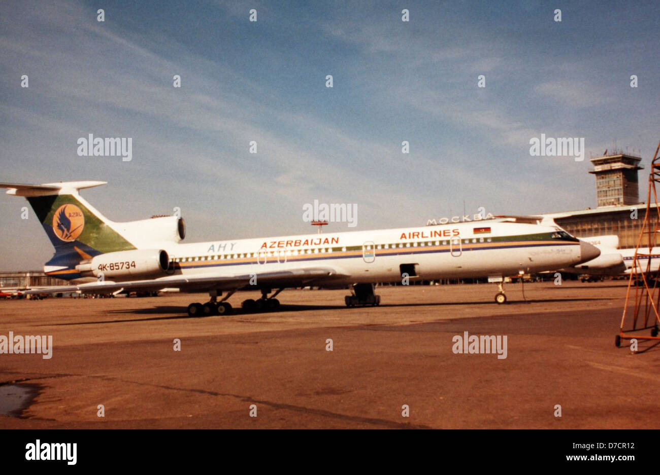 Die Tupolev Tu-154, ein sowjetisches Flugzeug, war in den 1970er und 1980er Jahren für seinen Dienst bekannt Das Flugzeug in diesem Bild, die Registrierung 4K-85734, war Teil der Flotte, die zahlreiche Routen durch die Sowjetunion und die Ostblockländer bedienten. Stockfoto