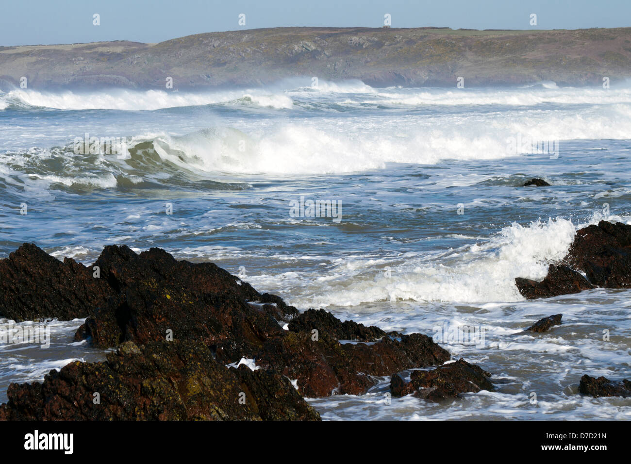 Storm Wellen aus Süßwasser West Beach, Pembrokeshire, Frühjahr 2013 Stockfoto