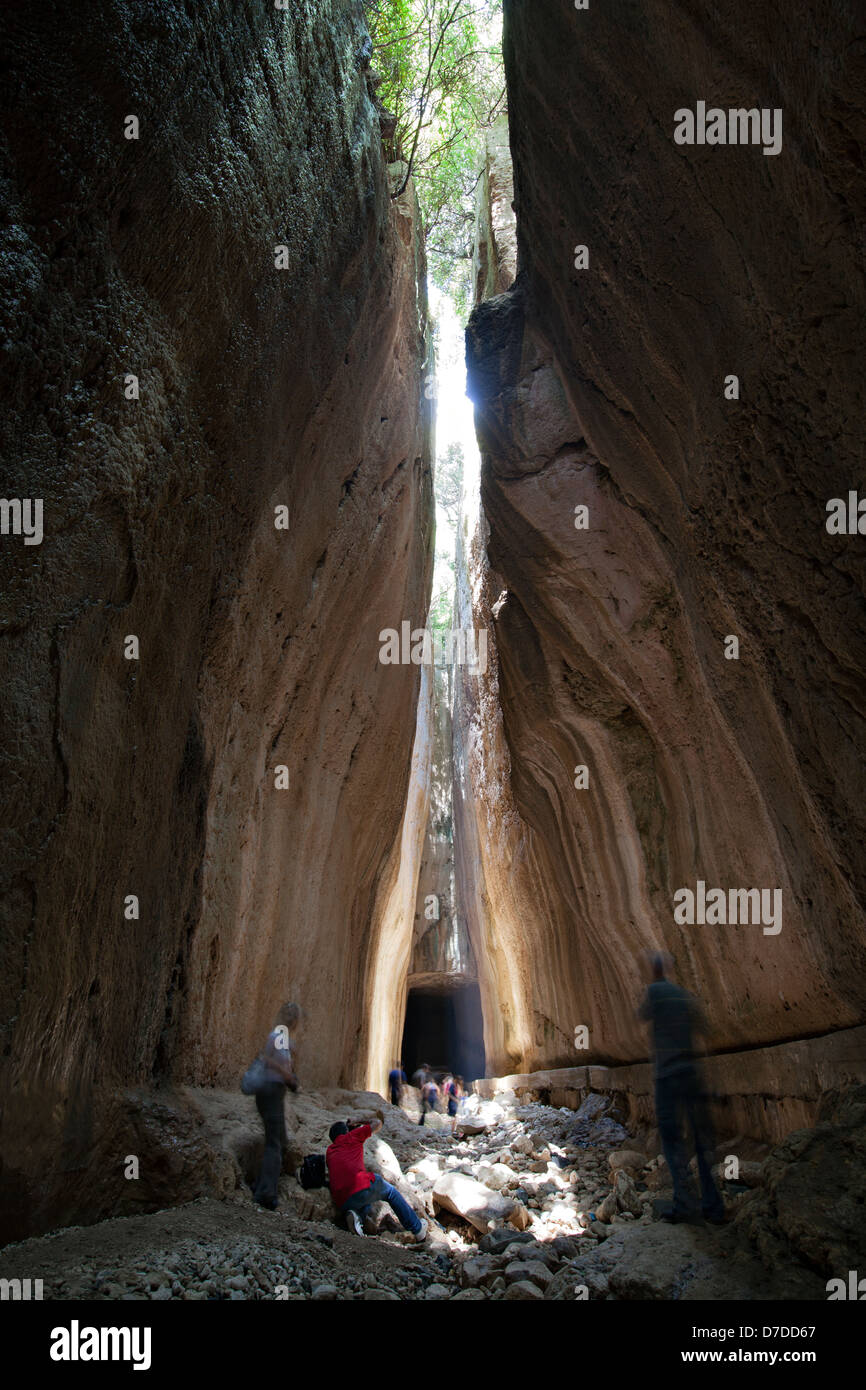 Titus Vespasianus Tunnel Seleuceia Ad Pierea in Antiochien des alten Hafen in der Nähe von Samandag. Antakya, Türkei Stockfoto