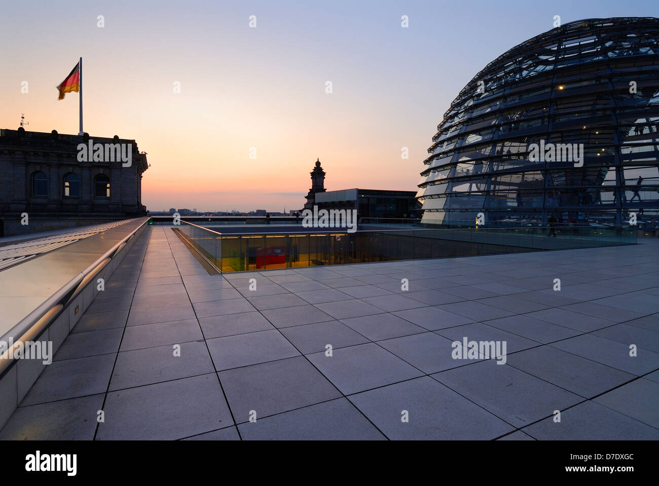 Die Kuppel des Reichstagsgebäudes Berlin Deutschland. Stockfoto