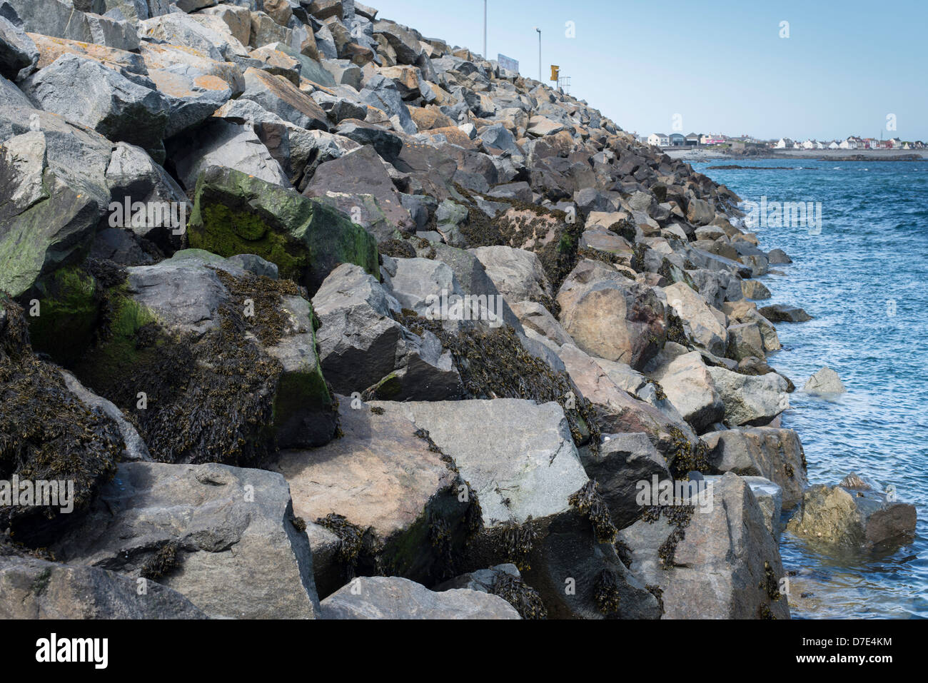 Rock Rüstung Meer Verteidigungen in St Peter Port, Guernsey. Stockfoto